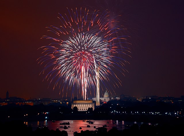 Happy 4th! | Perfume Posse