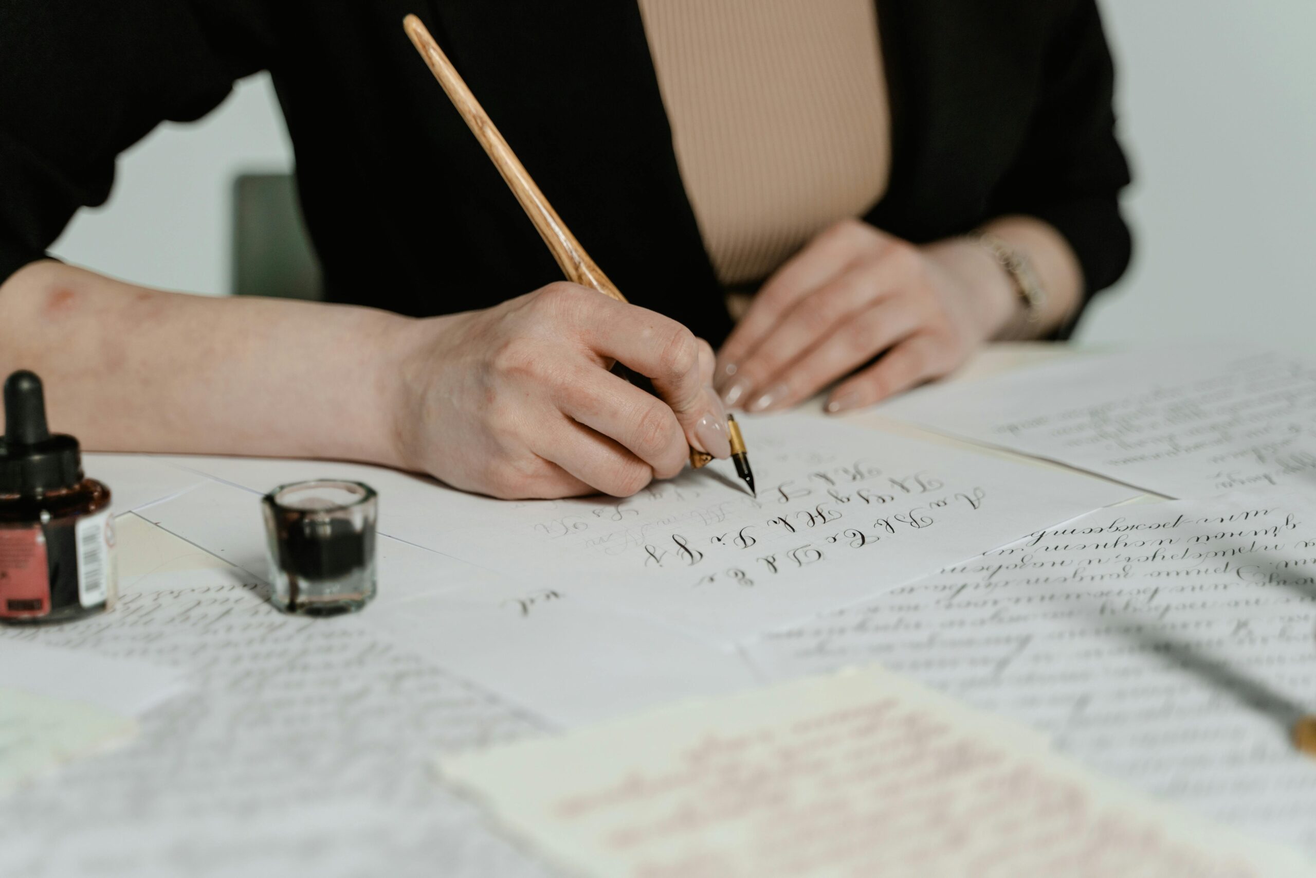Cursive | Perfume Posse